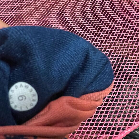 Lululemon All You Do Crop *19"
Efflorescent Dark Canyon Onyx Blue Sz 6 - Picture 10 of 10